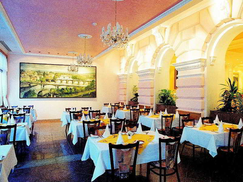 Krivan Hotel Karlsbad Buitenkant foto